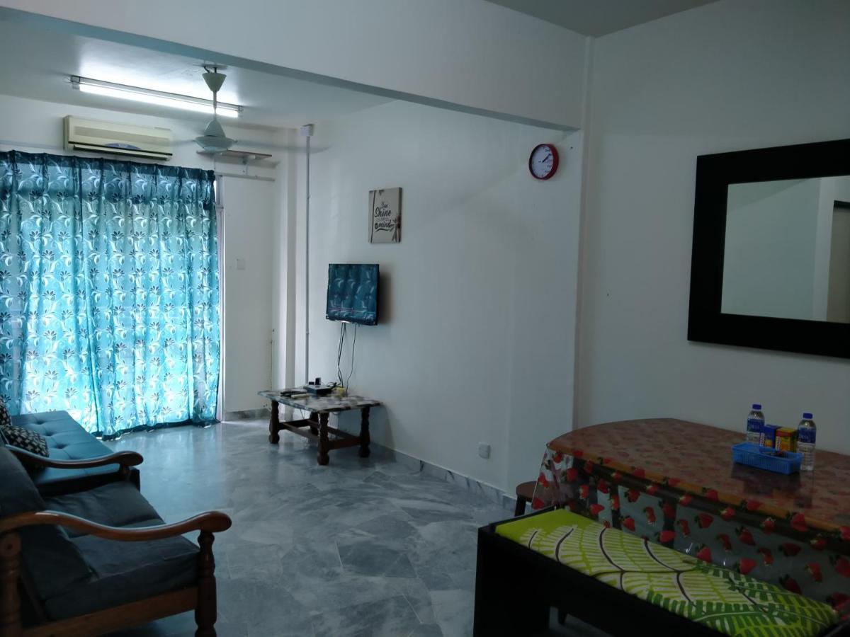 Family Beach Condo Pd At Cocobay Resort Condominium Port Dickson Exterior photo